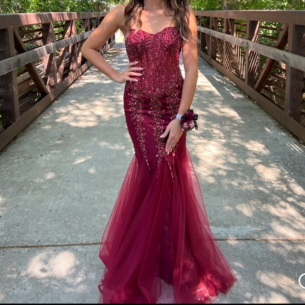 Jovani dress, altered slightly. Hemmed. Fit 5’2” with 3 inch heels. - Picture 4 of 6